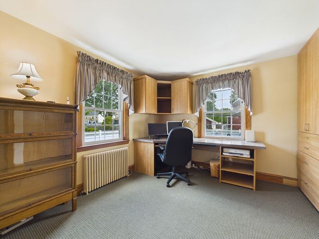 12 S Douglas St, Rockland, MA 02370