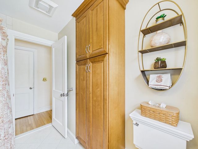 12 S Douglas St, Rockland, MA 02370