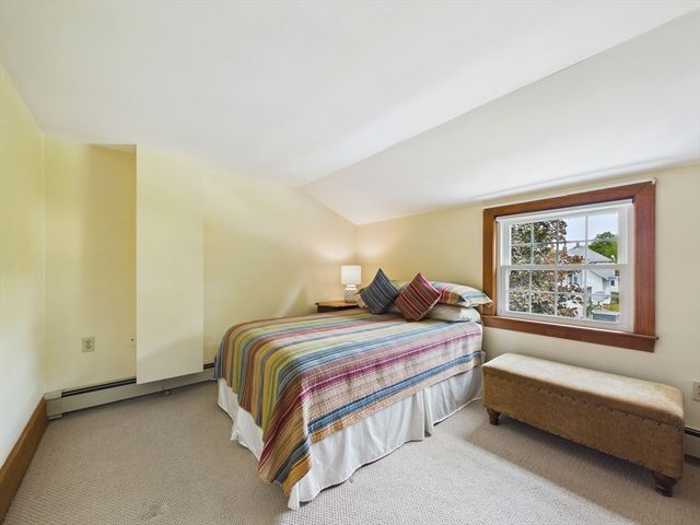 12 S Douglas St, Rockland, MA 02370