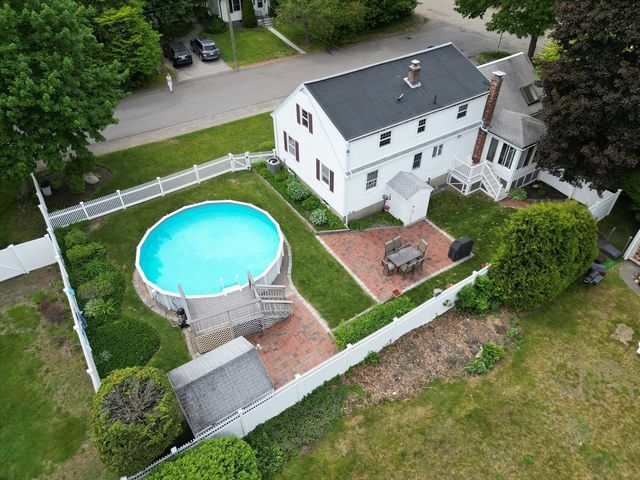 12 S Douglas St, Rockland, MA 02370