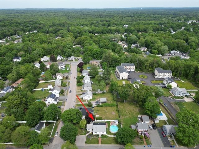 12 S Douglas St, Rockland, MA 02370