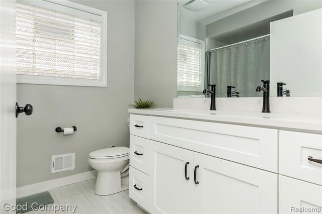 606 Magnolia Avenue, Royal Oak, MI 48073