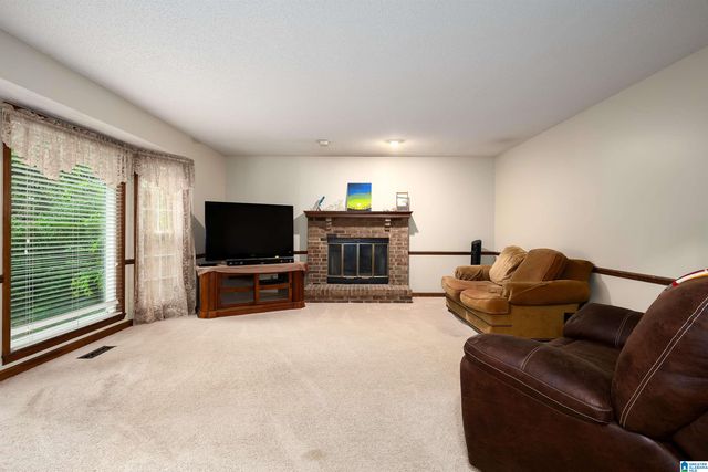 1454 FALLING ROCK CIRCLE, Alabaster, AL 35007