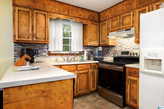 1454 FALLING ROCK CIRCLE, Alabaster, AL 35007
