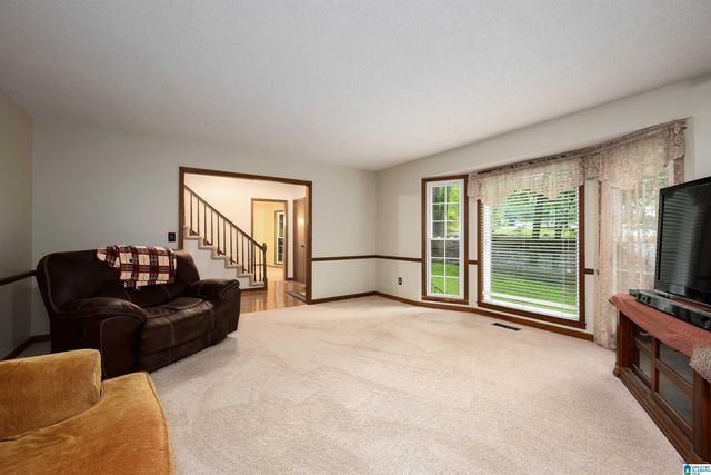 1454 FALLING ROCK CIRCLE, Alabaster, AL 35007