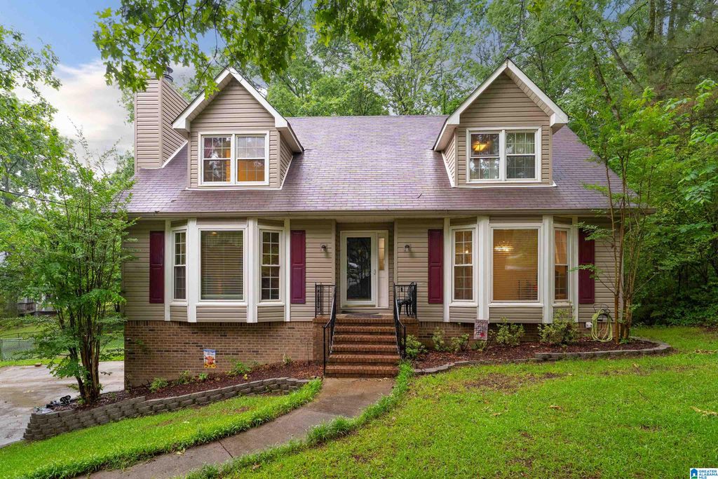1454 FALLING ROCK CIRCLE, Alabaster, AL 35007