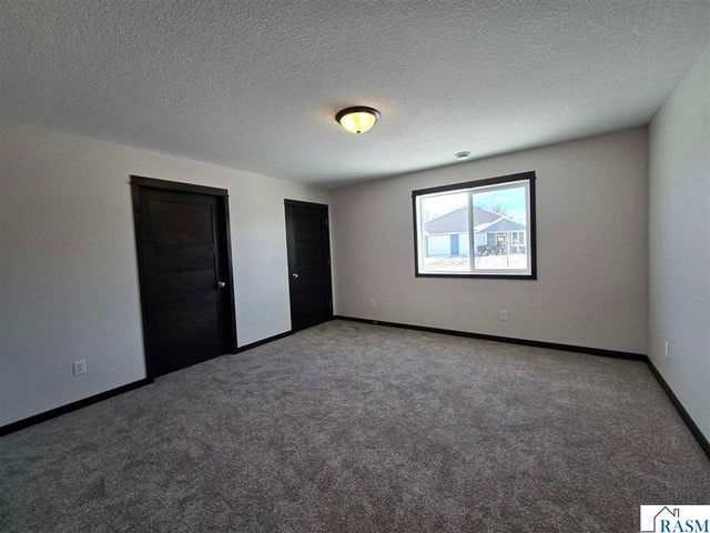 2118 Nelson Street, St. Peter, MN 56082