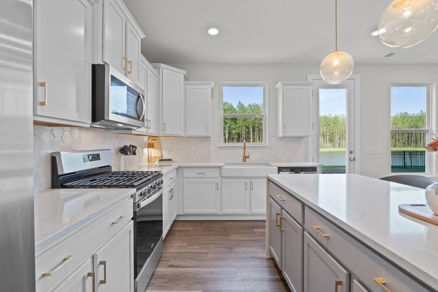 223 Summer Tanager Drive, Ravenel, SC 29470