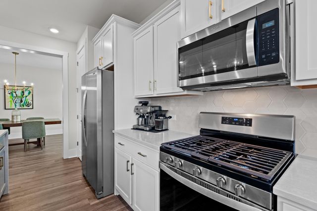 223 Summer Tanager Drive, Ravenel, SC 29470