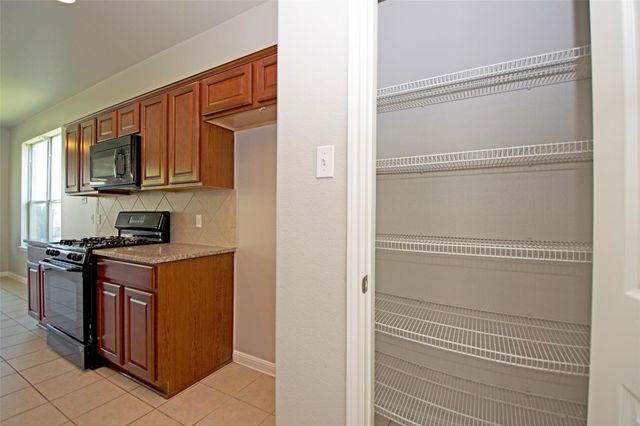 6800 Cromarty LN, Austin, TX 78754