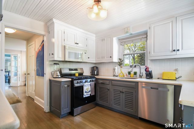 23 Benedict Avenue, Fairfield, CT 06825