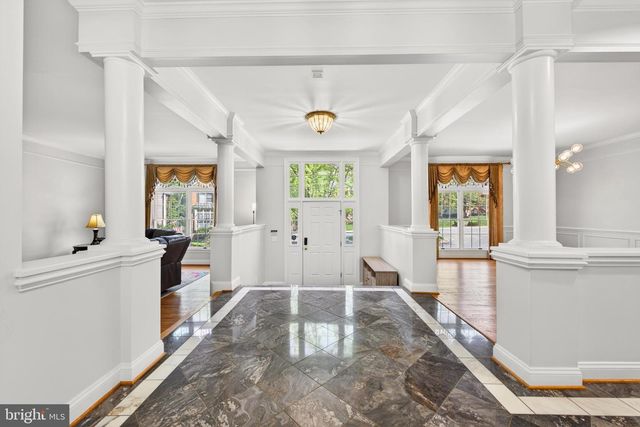 10 CHINABERRY CT, North Potomac, MD 20878
