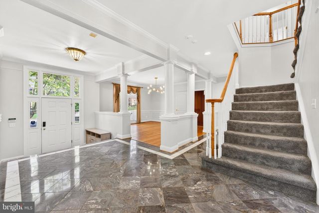 10 CHINABERRY CT, North Potomac, MD 20878