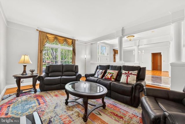 10 CHINABERRY CT, North Potomac, MD 20878