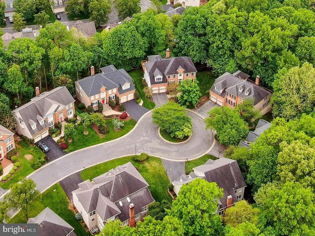 10 CHINABERRY CT, North Potomac, MD 20878