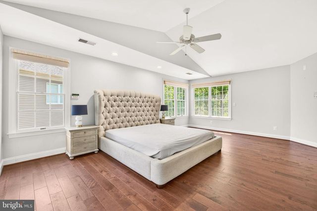 10 CHINABERRY CT, North Potomac, MD 20878