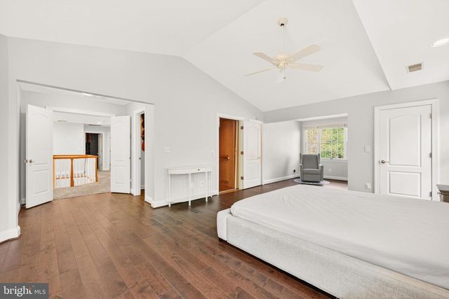10 CHINABERRY CT, North Potomac, MD 20878