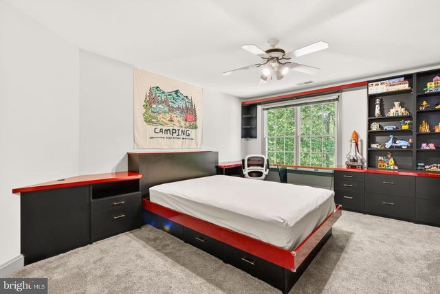 10 CHINABERRY CT, North Potomac, MD 20878