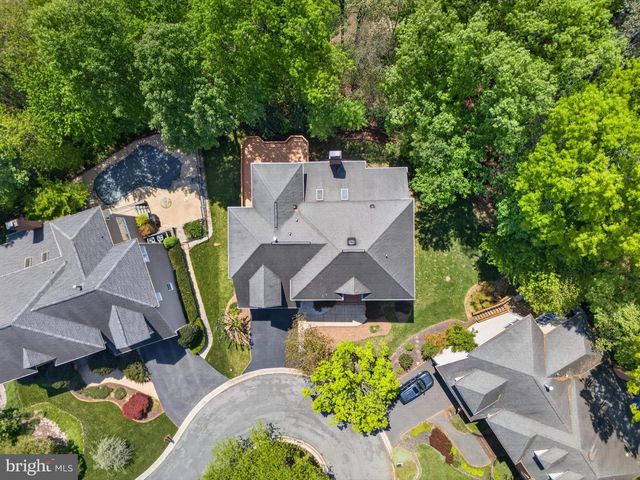 10 CHINABERRY CT, North Potomac, MD 20878