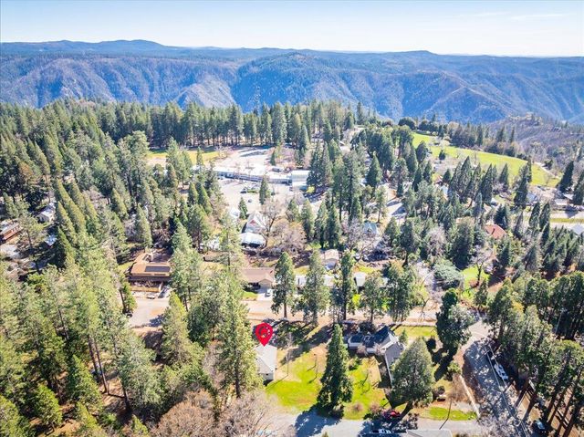 24735 Harrison St, Foresthill, CA 95631