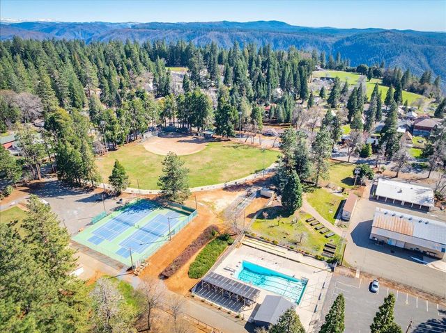 24735 Harrison St, Foresthill, CA 95631