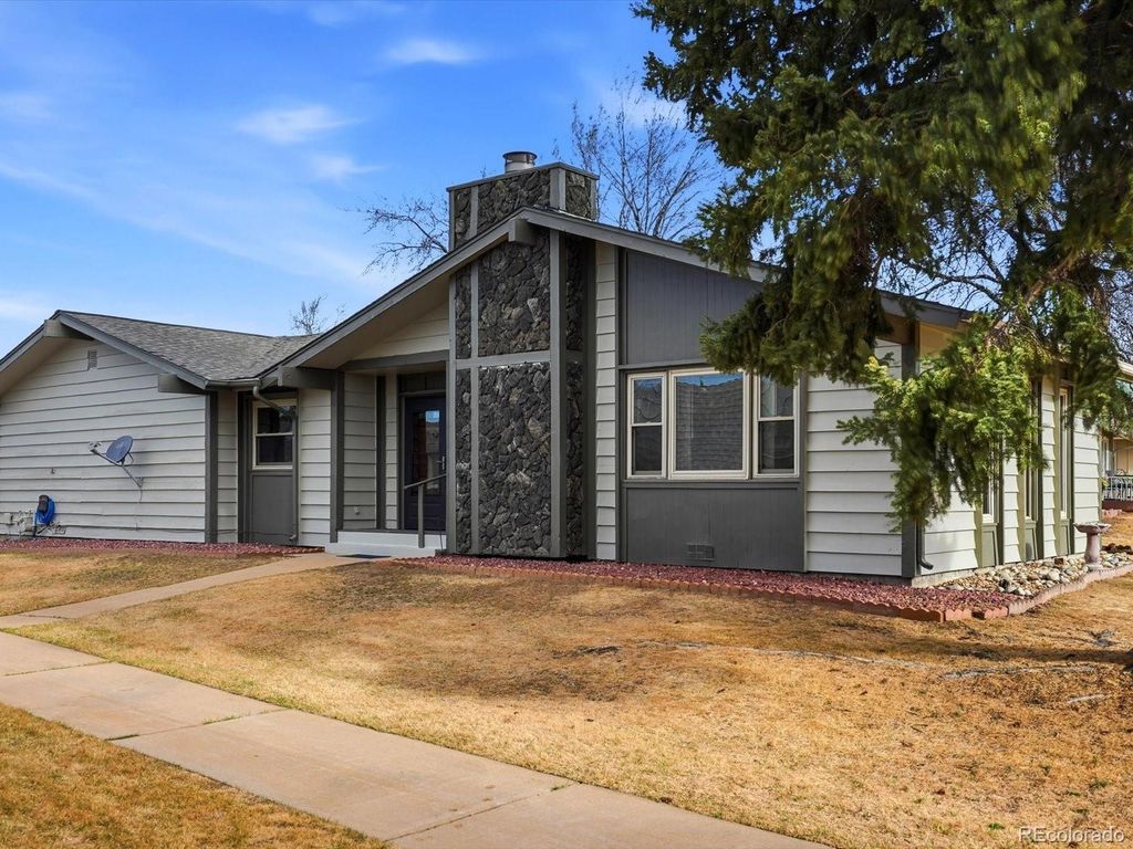 26 Douglas Drive, Broomfield, CO 80020