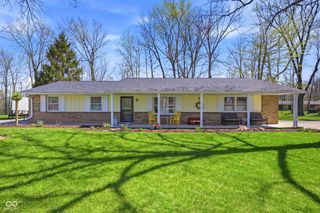 6310 S Overlook Drive, Daleville, IN 47334