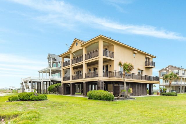 9 Blue Heron Drive, Jamaica Beach, TX 77554