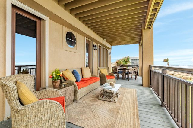 9 Blue Heron Drive, Jamaica Beach, TX 77554