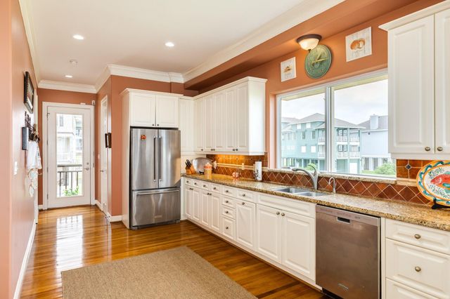 9 Blue Heron Drive, Jamaica Beach, TX 77554