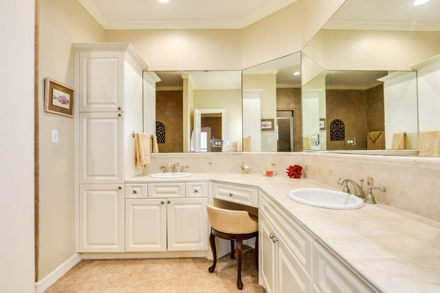 9 Blue Heron Drive, Jamaica Beach, TX 77554