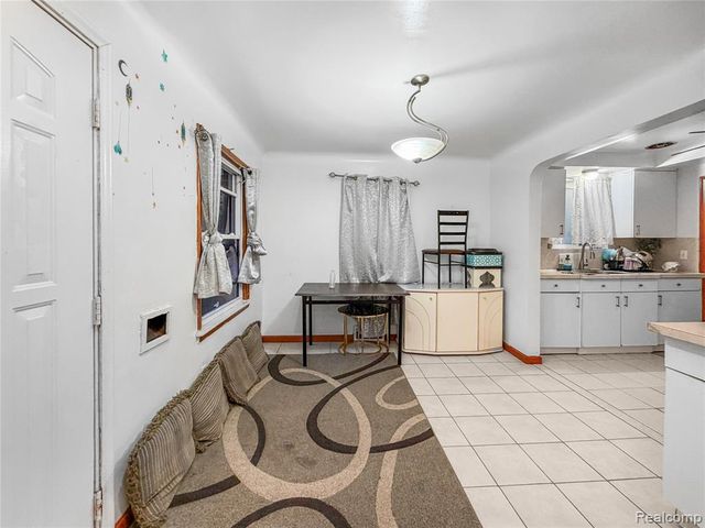 5411 Reuter Street, Dearborn, MI 48126