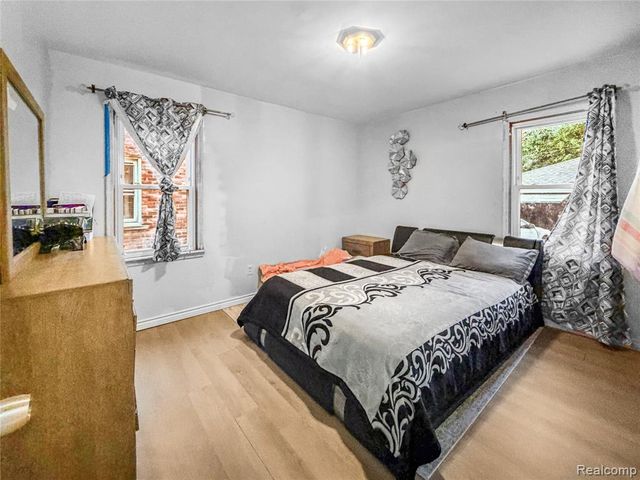 5411 Reuter Street, Dearborn, MI 48126