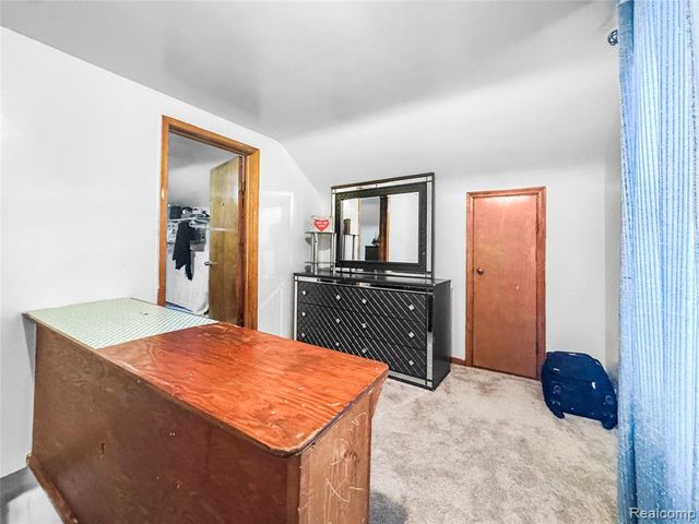 5411 Reuter Street, Dearborn, MI 48126