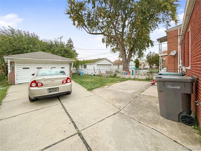 5411 Reuter Street, Dearborn, MI 48126