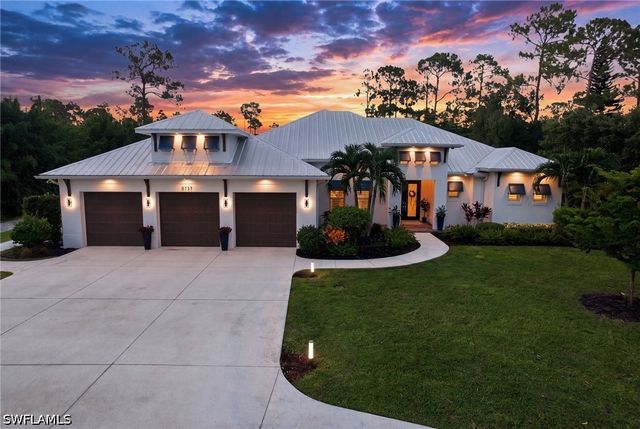 5737 Hidden Oaks LN, Naples, FL 34119