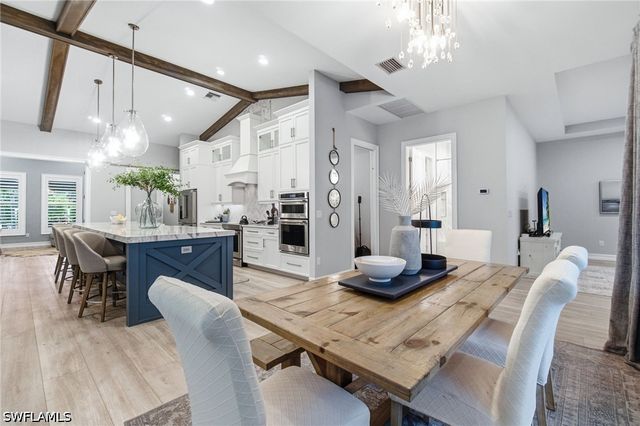 5737 Hidden Oaks LN, Naples, FL 34119