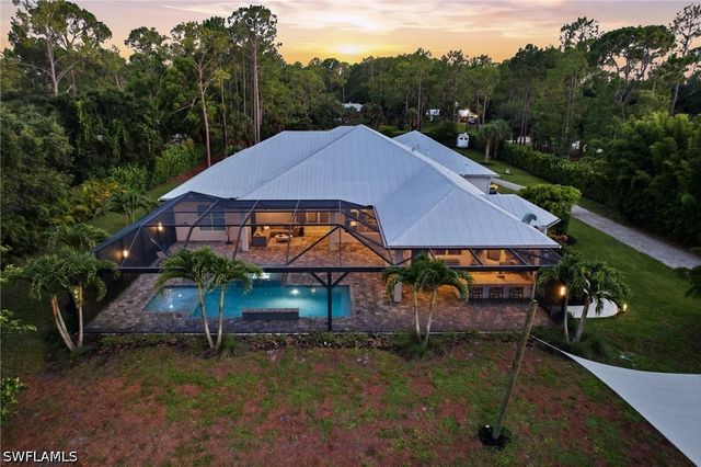 5737 Hidden Oaks LN, Naples, FL 34119