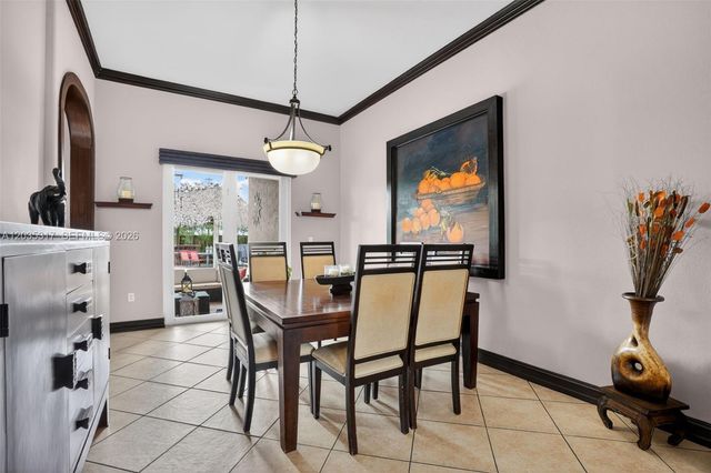 8216 SW 166th Pl, Miami, FL 33193