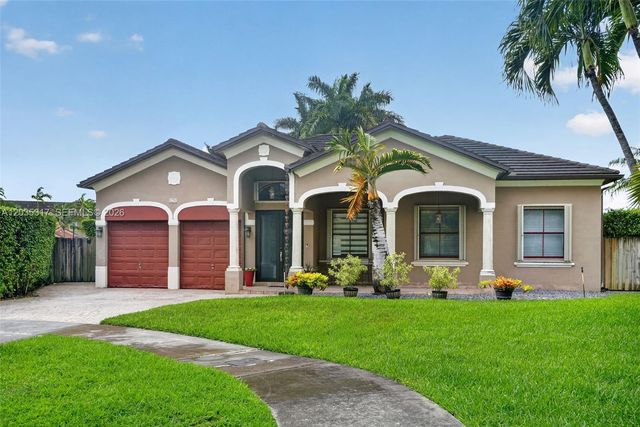 8216 SW 166th Pl, Miami, FL 33193