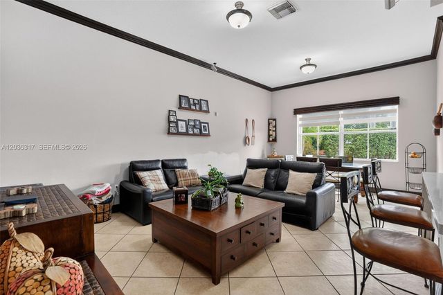 8216 SW 166th Pl, Miami, FL 33193