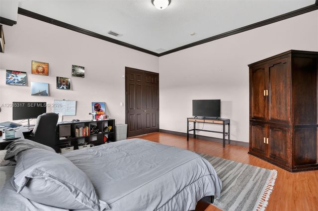 8216 SW 166th Pl, Miami, FL 33193
