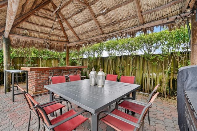 8216 SW 166th Pl, Miami, FL 33193