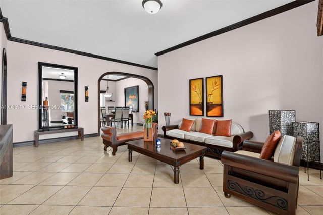 8216 SW 166th Pl, Miami, FL 33193