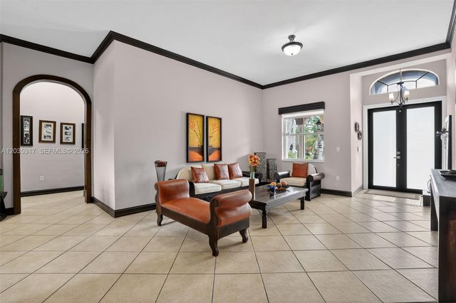 8216 SW 166th Pl, Miami, FL 33193