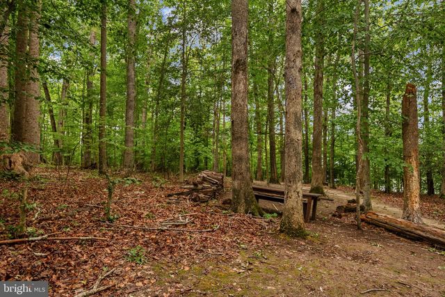 89 CHARTER GATE DR, Fredericksburg, VA 22406