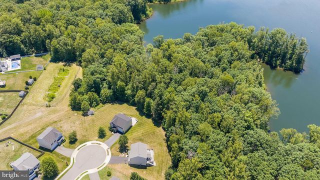 89 CHARTER GATE DR, Fredericksburg, VA 22406