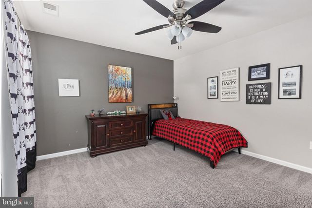 89 CHARTER GATE DR, Fredericksburg, VA 22406