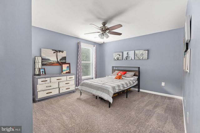 89 CHARTER GATE DR, Fredericksburg, VA 22406