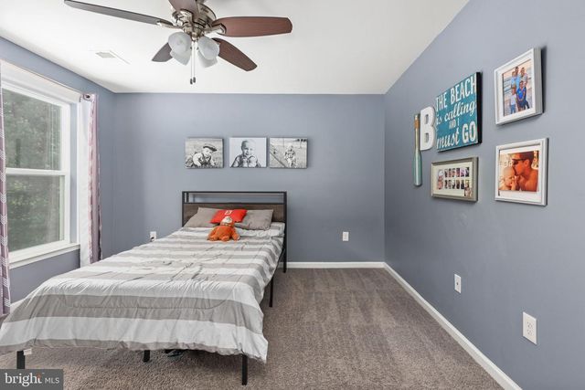 89 CHARTER GATE DR, Fredericksburg, VA 22406